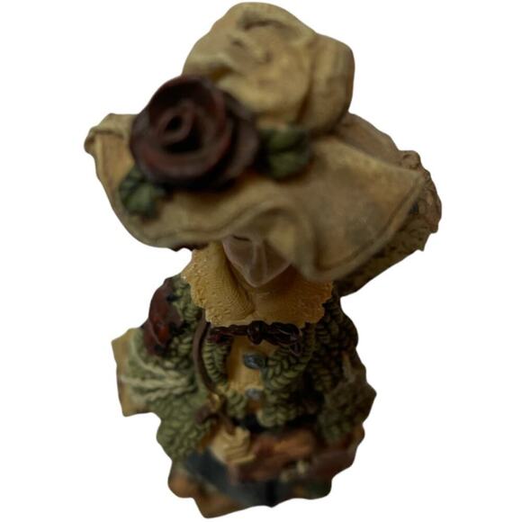 Boyds Bears & Friends The Folkstone Collection Figurine Man w/ Shopping Bags - Picture 9 of 12